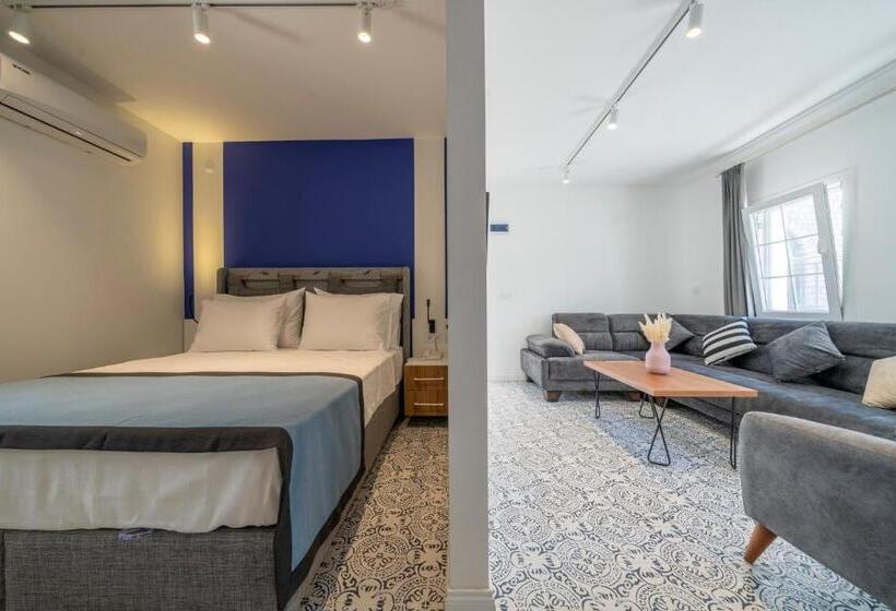 آپارتمان 1 خوابه با چشم‌انداز استخر, Noa Suite Hotel   Adults Only