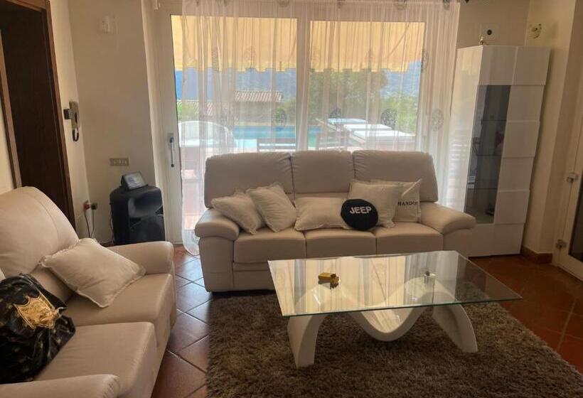 ویلای یک اتاق خوابه با استخر شنا, Villa Con Piscina Privata   Vista Panoramica   7s   20 Guest
