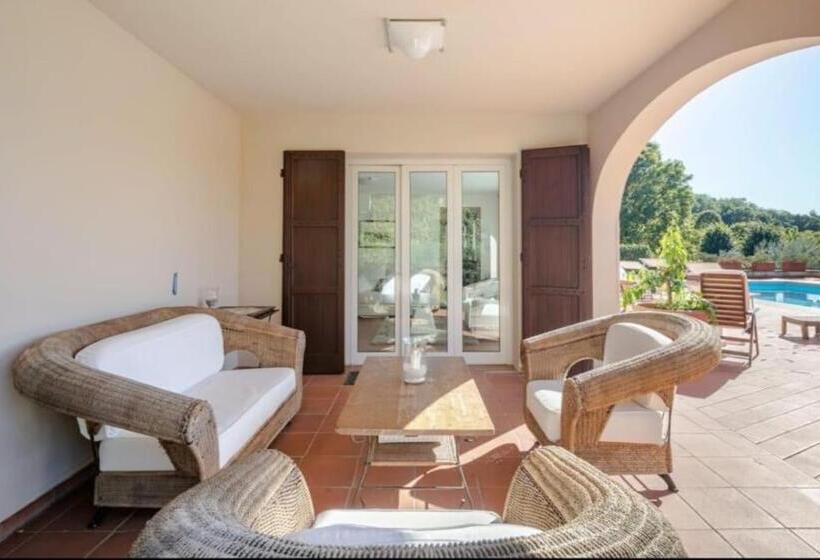 ویلای یک اتاق خوابه با استخر شنا, Villa Con Piscina Privata   Vista Panoramica   7s   20 Guest