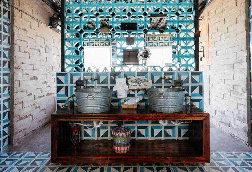سوییت جونیور, Los Amantes Valle De Guadalupe