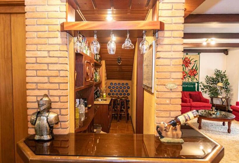 اتاق لوکس, Pousada C Turismo