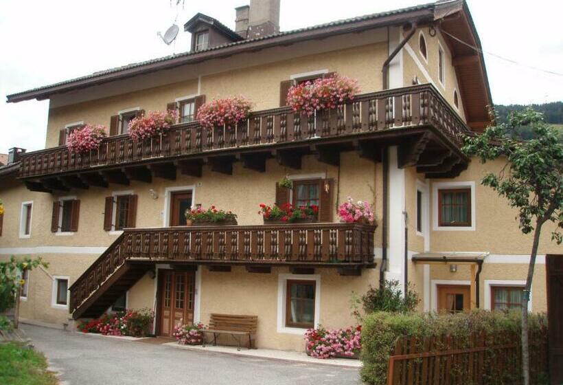 اتاق استاندارد, Haus Schmiedhofer