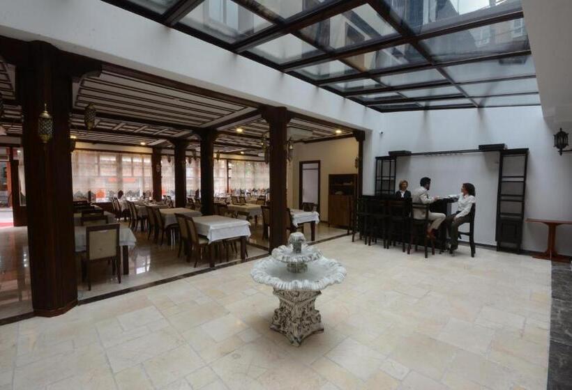 اتاق استاندارد سه نفره, Bursa Grand Fami̇ly Hotel & Spa