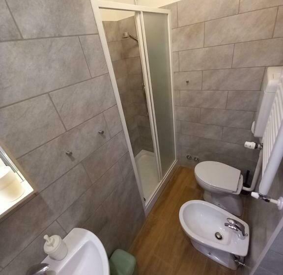 اتاق خانوادگی, Celtic House B&b