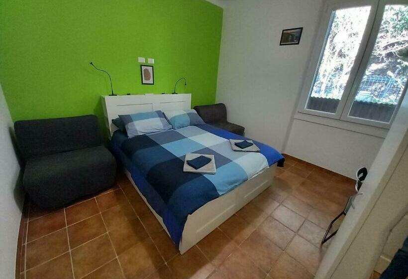 اتاق خانوادگی, Celtic House B&b