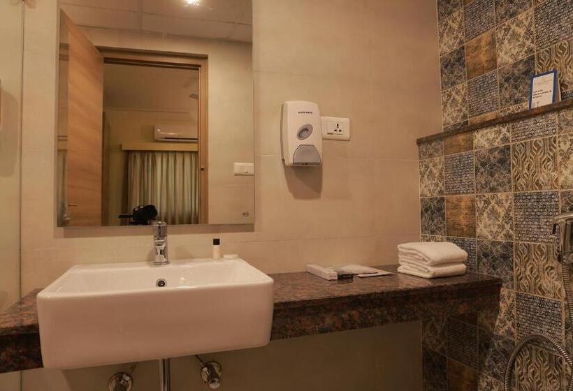 سوئیت 2 خوابه, Starlit Suites Tirupati