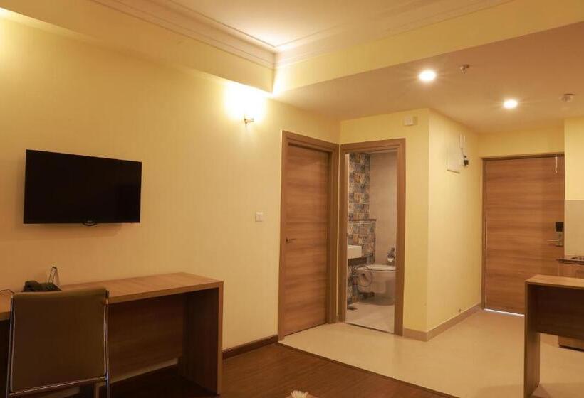 سوئیت 2 خوابه, Starlit Suites Tirupati