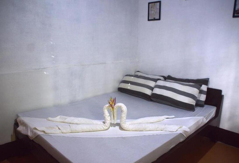 اتاق استاندارد, Victordelia Hilltop Hostel