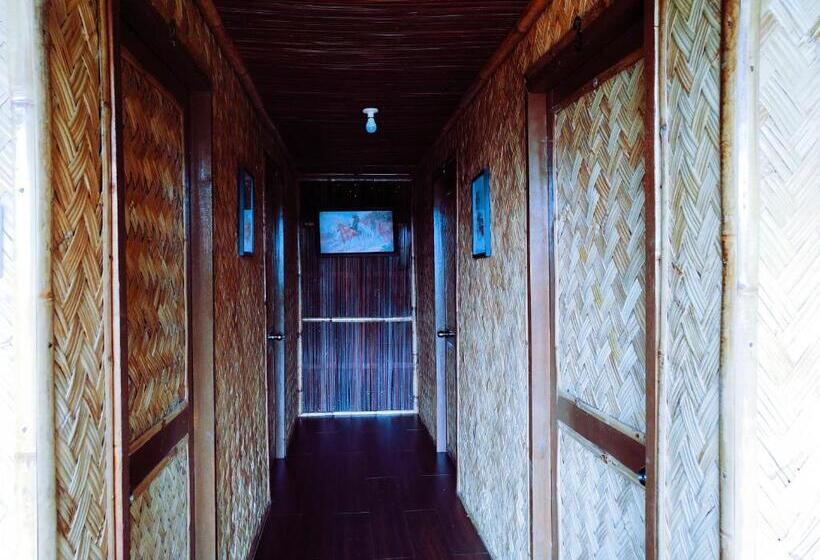 اتاق استاندارد یک نفره, Victordelia Hilltop Hostel