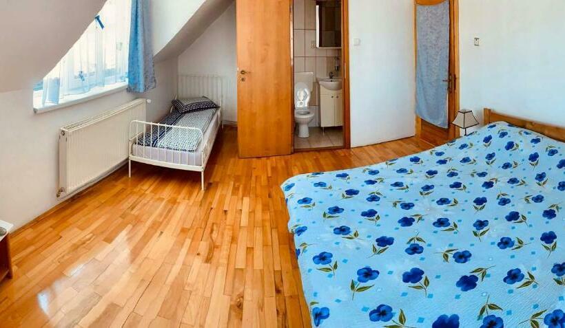 اتاق استاندارد سه نفره, Casa Debora