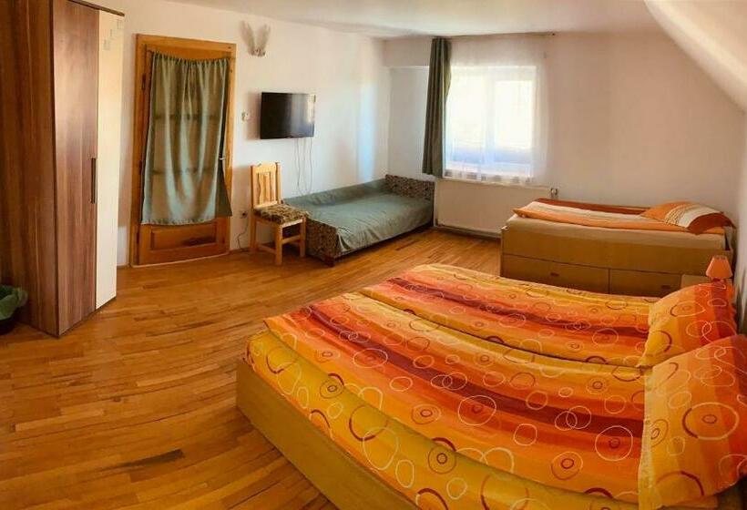 اتاق استاندارد چهار تخته, Casa Debora