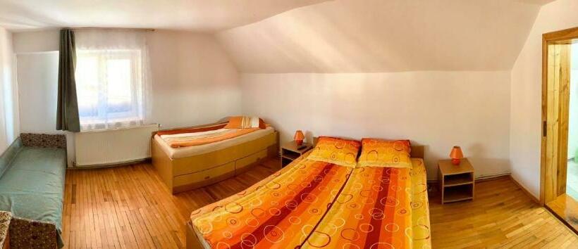 اتاق استاندارد چهار تخته, Casa Debora
