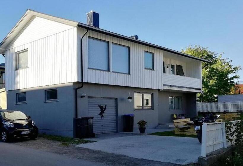 ویلای 1 خوابه, Lofoten Villa