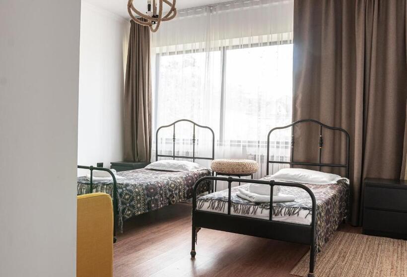 اتاق کلاسیک چهارنفره, Borovoe Country Club