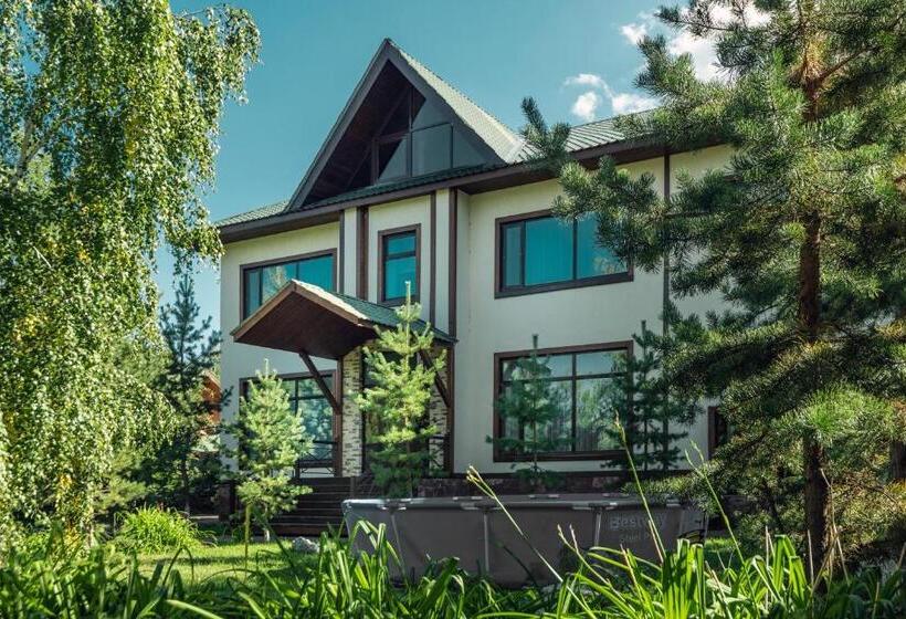 کلبه ییلاقی سوپریور یک خوابه, Borovoe Country Club