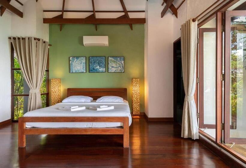 سوییت با استخر, Captain Hook Resort @koh Kood