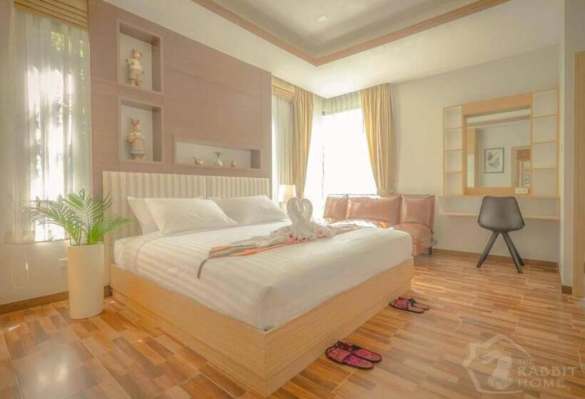 اتاق لوکس, The Rabbit Home