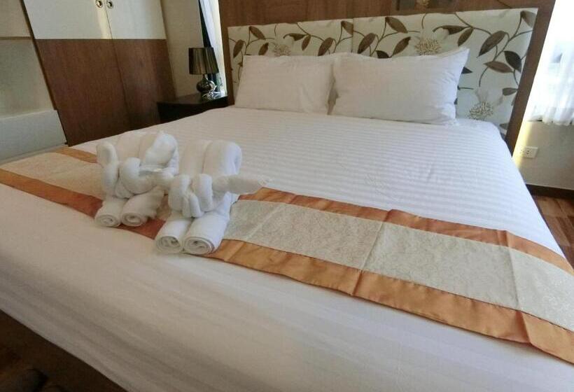 اتاق لوکس, The Rabbit Home