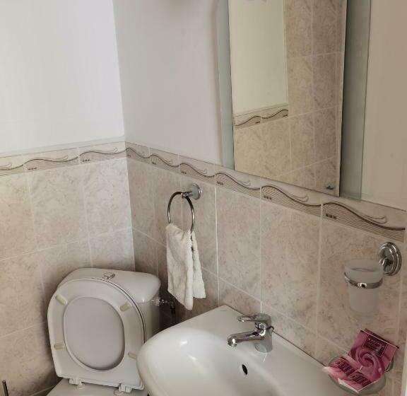 اتاق عادی, Mira Guest House