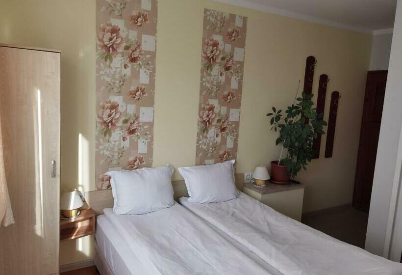 اتاق عادی, Mira Guest House