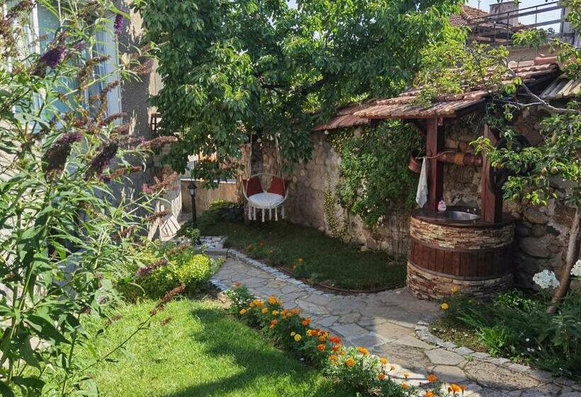 اتاق عادی, Mira Guest House