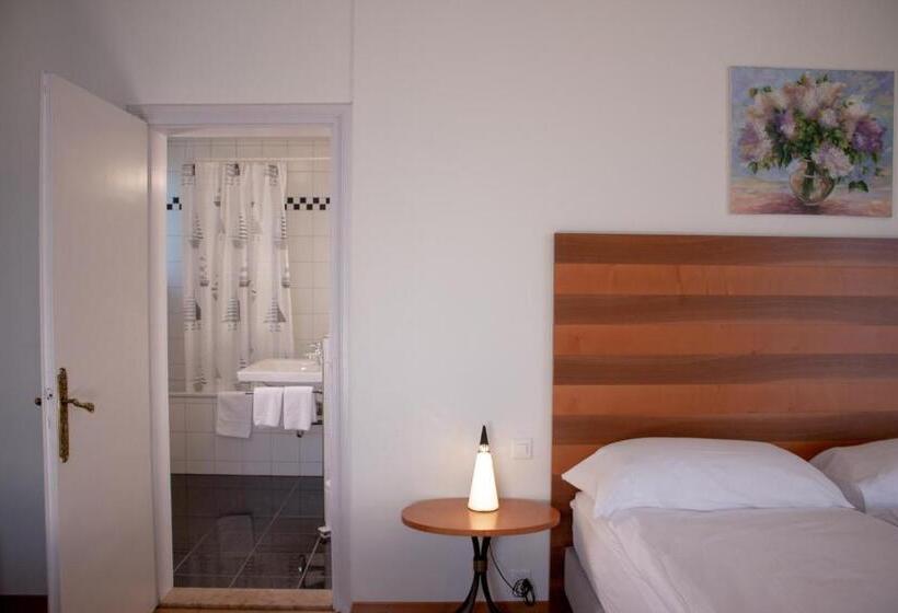 舒适的小型套房, Suite Stays By Hotel La Perla