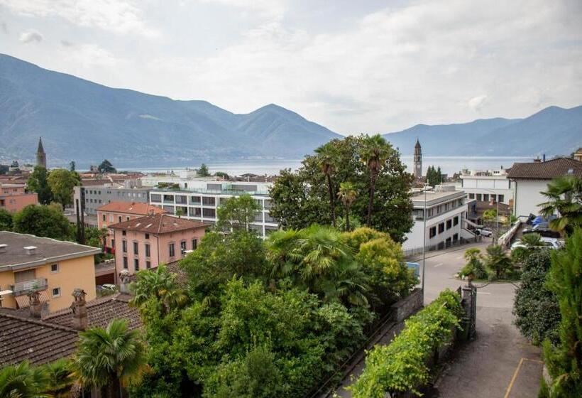 Suite with lake view, Suite Stays By Hotel La Perla
