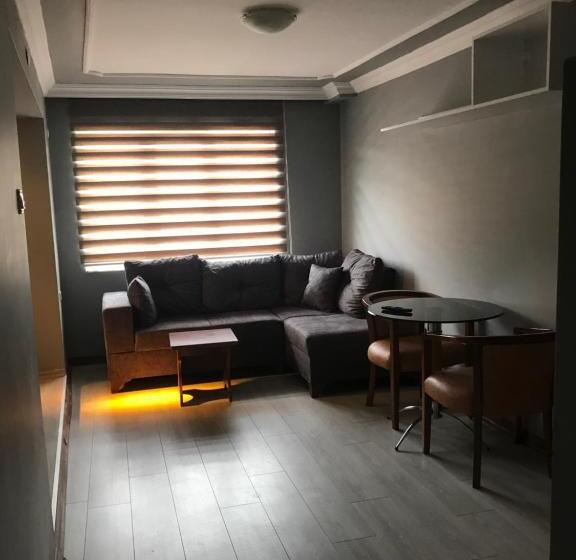 سوییت لوکس, Hancilar Otel