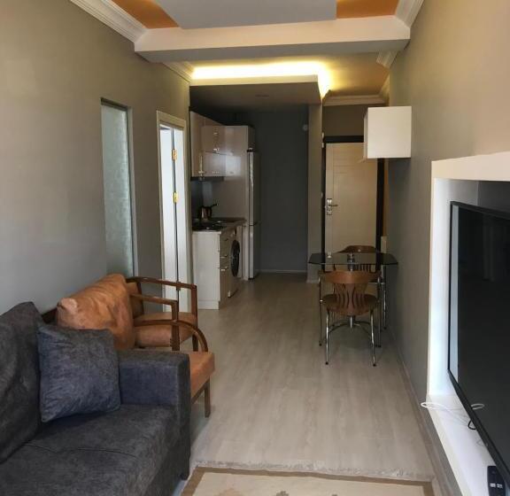 سوییت لوکس, Hancilar Otel