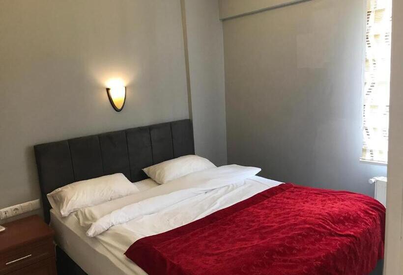 سوییت جونیور, Hancilar Otel