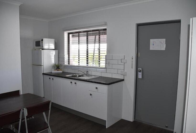 2 Bedroom Apartment, Ballina Homestead Motel