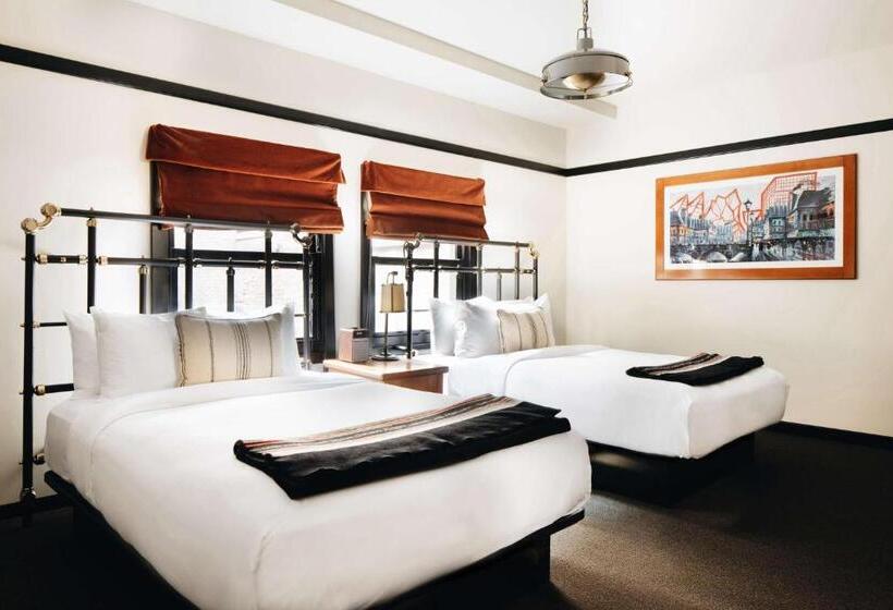 اتاق استاندارد با 2 تخت دوبل, Chicago Athletic Association, Part Of Hyatt