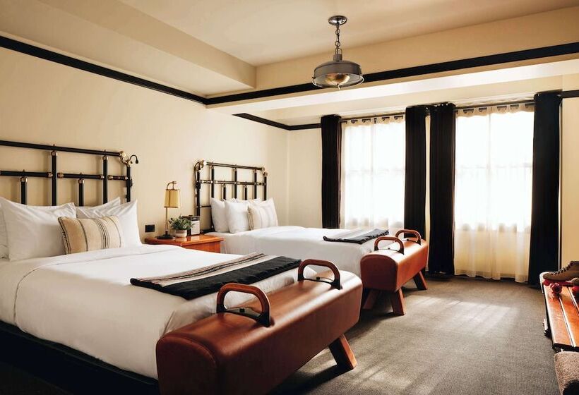 اتاق استاندارد با 2 تخت دوبل, Chicago Athletic Association, Part Of Hyatt