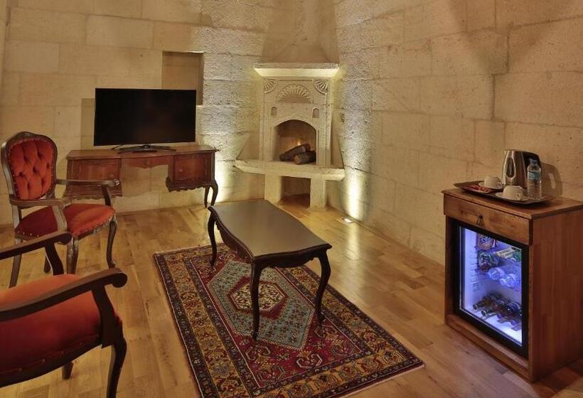 جناح سوبيريور, Golden Cave Suites