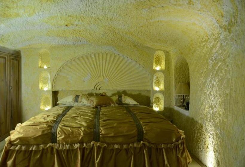 Suite Royale, Golden Cave Suites