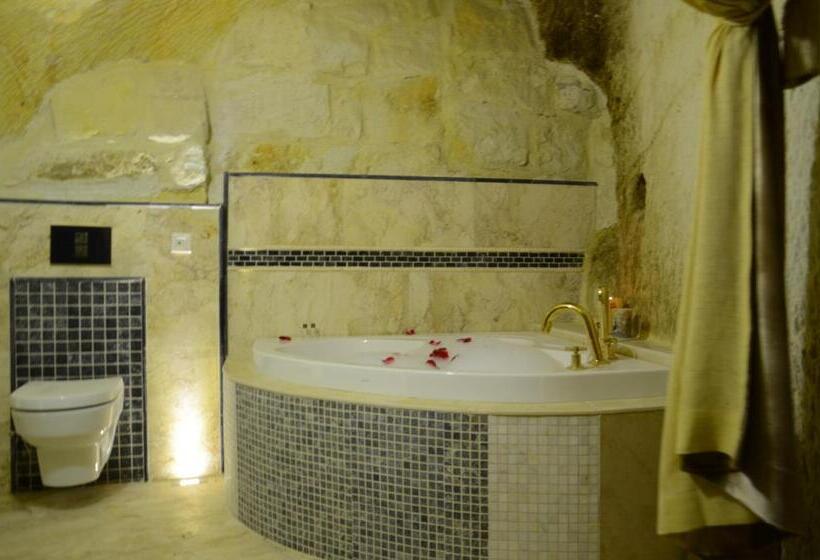 Suite Royale, Golden Cave Suites