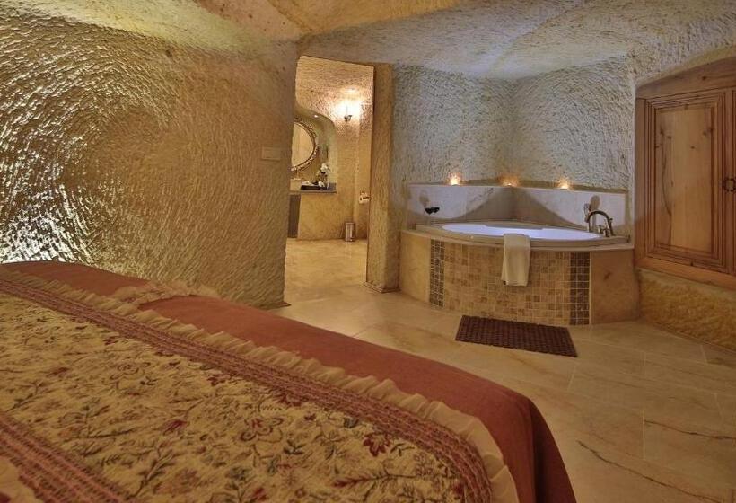 سوئیت رویال, Golden Cave Suites