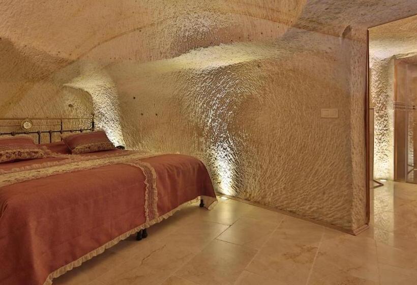 Suite Royale, Golden Cave Suites