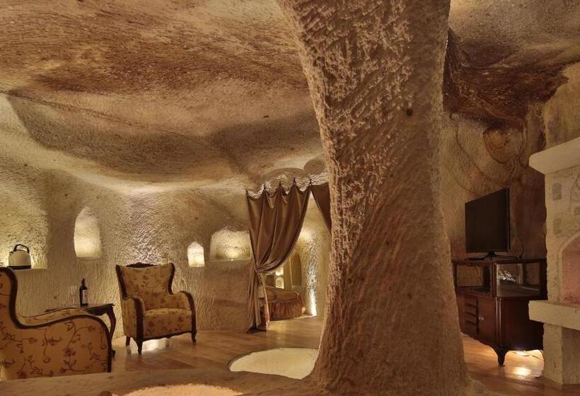 سوئیت رویال, Golden Cave Suites