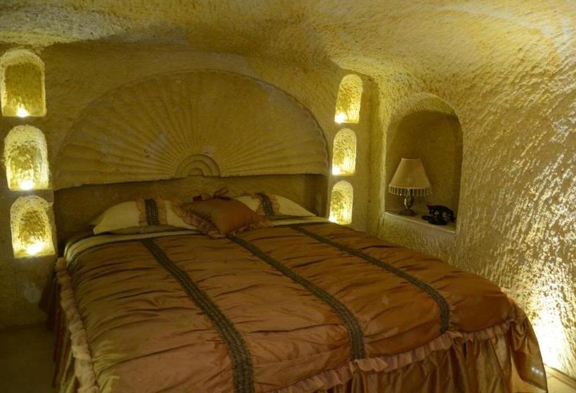 Suite Royale, Golden Cave Suites