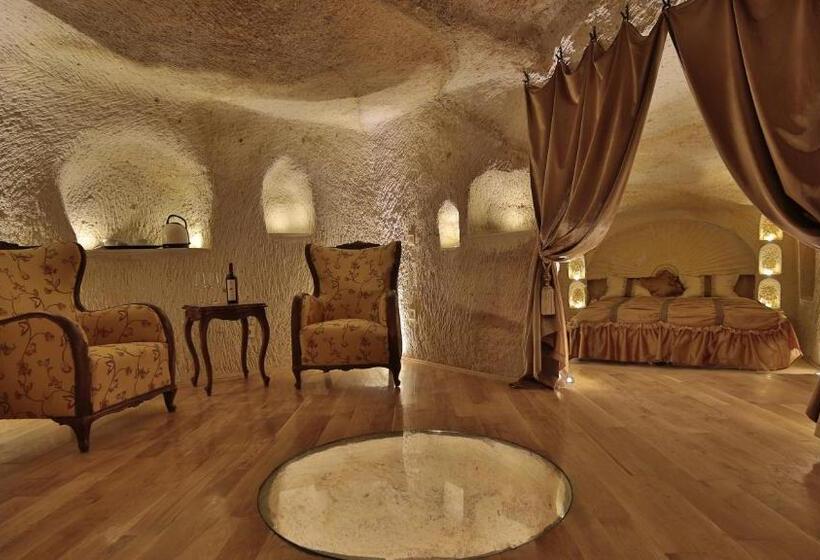 جناح ملكى, Golden Cave Suites