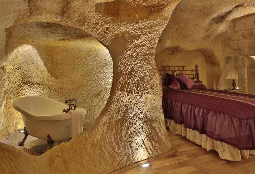 جناح ملكى, Golden Cave Suites