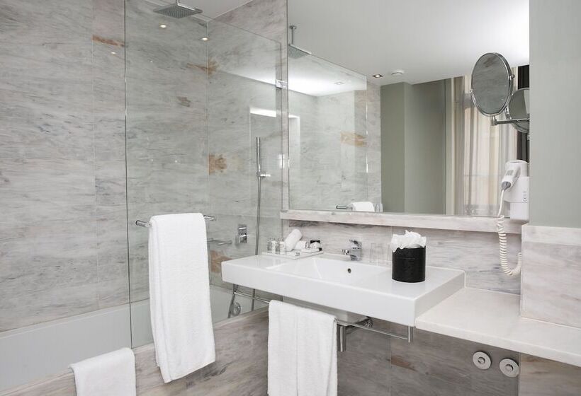 اتاق لوکس خانوادگی, Pousada de Lisboa, Small Luxury Hotels of the World