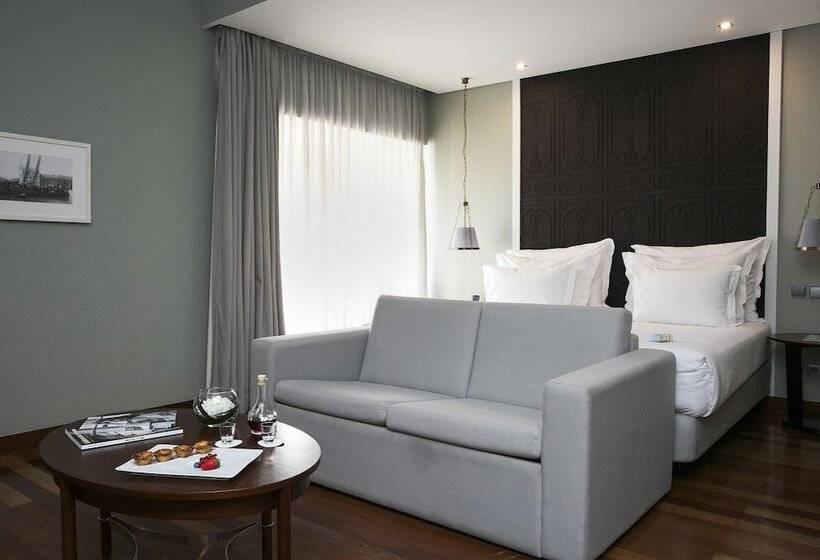 اتاق لوکس خانوادگی, Pousada de Lisboa, Small Luxury Hotels of the World