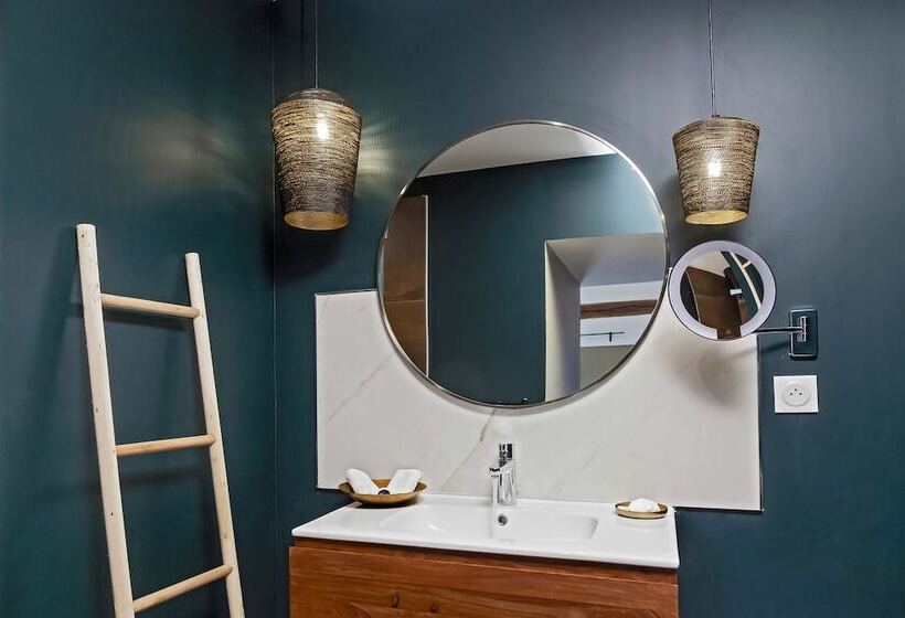 Chambre Deluxe avec Hidromassage, Domaine De Bellevue, The Originals Relais