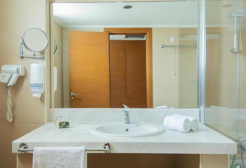 اتاق استاندارد با چشم‌انداز دریا, Asterias Beach Resort