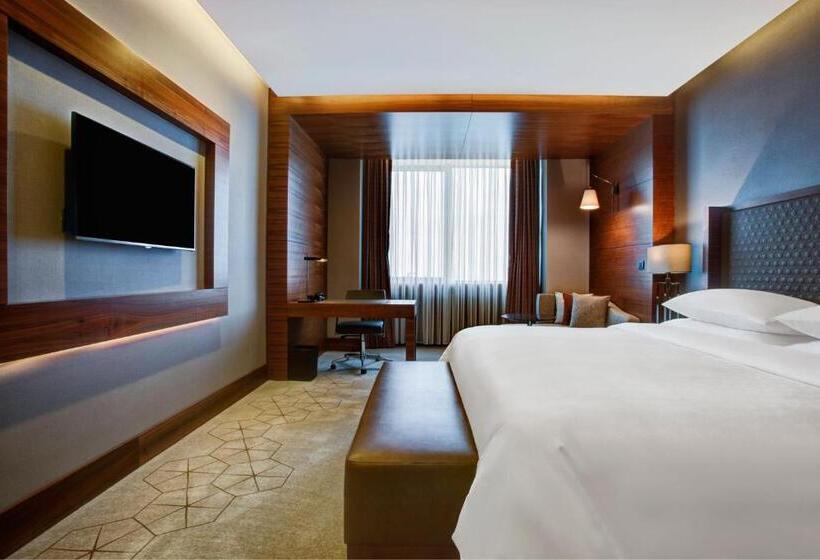 Deluxe Room King Size Bed, Sheraton Grand Samsun