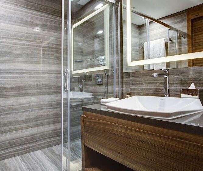 اتاق لوکس با چشم‌انداز دریا, Sheraton Grand Samsun