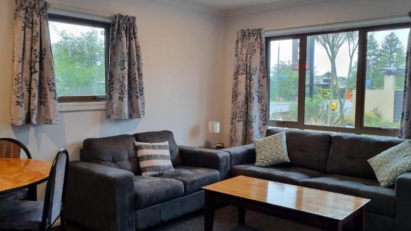 اتاق استاندارد چهار تخته, Methven Motel & Apartments