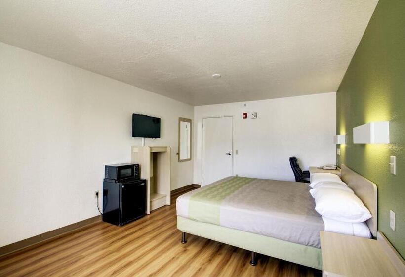 חדר דחוקס עם מיטת קינג, Motel 6ogden, Ut  Riverdale